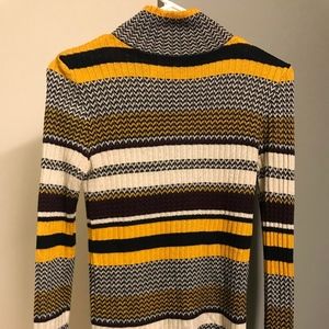 striped turtle neck